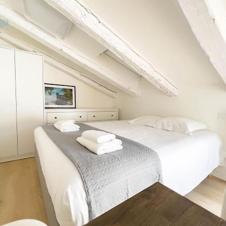 Corridoni 4C Tirabora Short Rent Lägenhet Trieste Exteriör bild