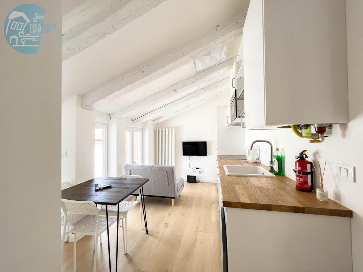 Corridoni 4C Tirabora Short Rent Lägenhet Trieste Exteriör bild